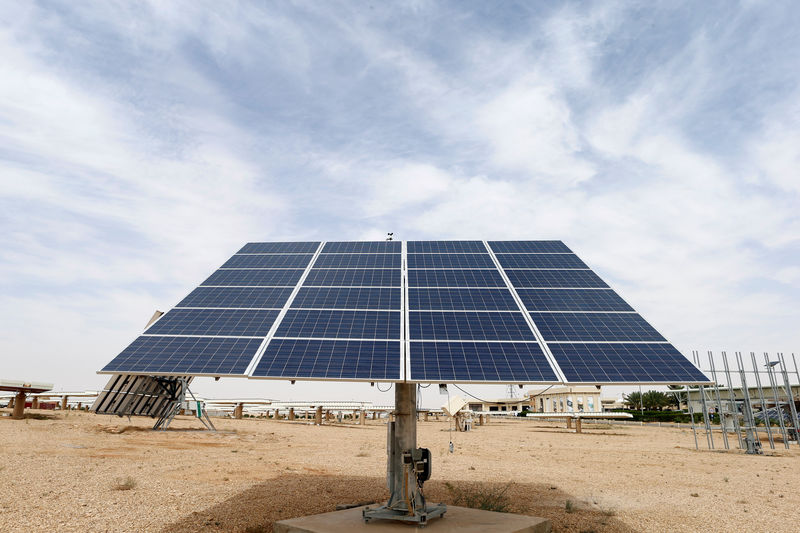 © Reuters. Painel de geração de energia solar