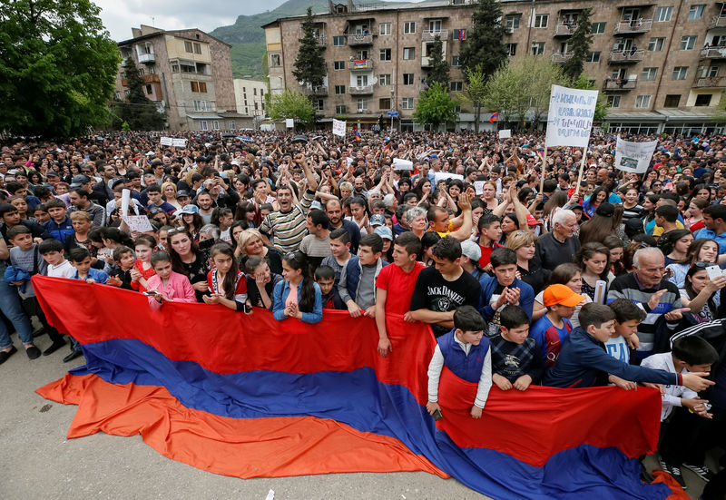 © Reuters. الحزب الحاكم في أرمينيا يقول إنه لن يقدم مرشحا لرئاسة الحكومة