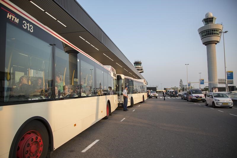 © Reuters. Un corte de energía obliga a cerrar el aeropuerto Schiphol de Ámsterdam