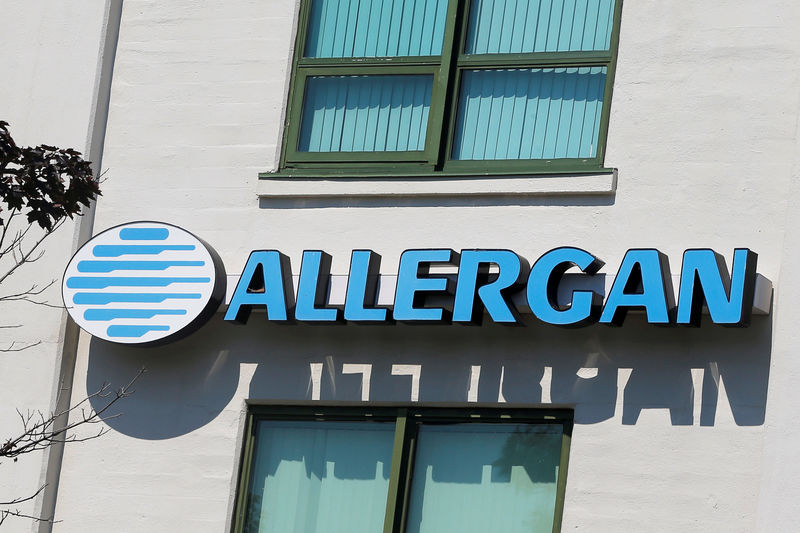© Reuters. FILE PHOTO: A sign marks Allergan's offices in Medford