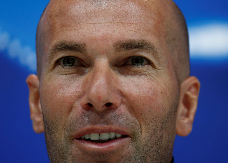© Reuters. El Real Madrid atacará al Bayern, promete Zidane