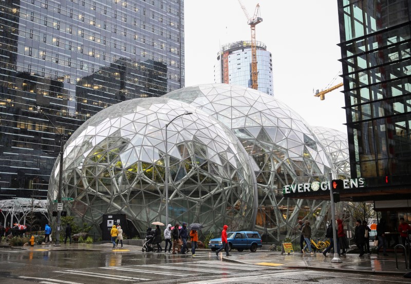 © Reuters. The Amazon Spheres are seen from 6th Avenue in Seattle