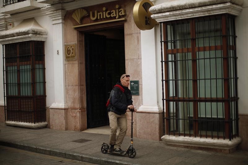 © Reuters. Unicaja sube su beneficio atribuible a marzo un 12 por ciento
