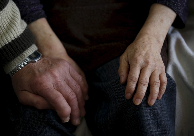 © Reuters. دراسة تحذر: القلق في منتصف العمر مرتبط بالخرف في مرحلة لاحقة