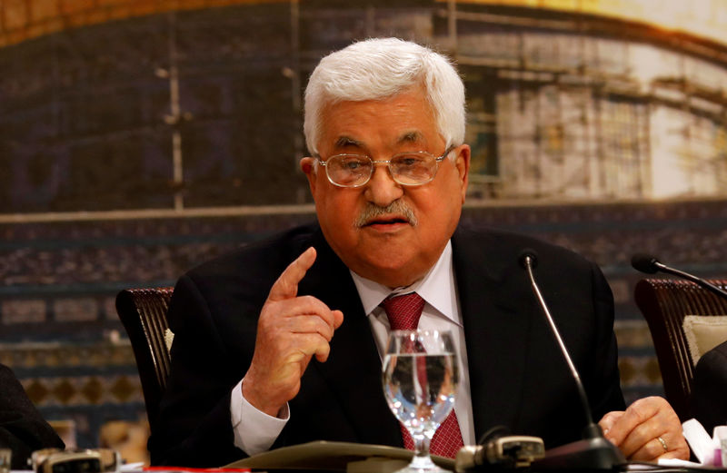 © Reuters. بريطانيا: تصريحات عباس بشأن المحرقة النازية "مقلقة بشدة"