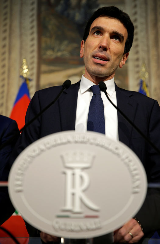 © Reuters. Il segretario reggente del Pd Maurizio Martina