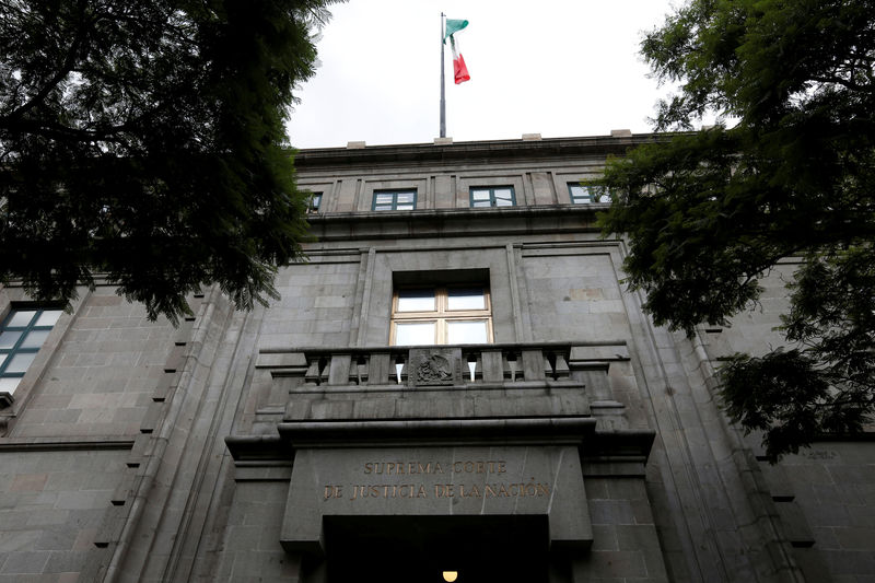 © Reuters. FILE PHOTO: A view of The Mexican Supreme Court in Mexico City