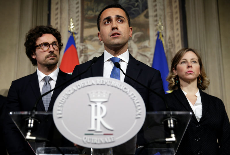 © Reuters. El Movimiento 5 Estrellas italiano pide elecciones en junio