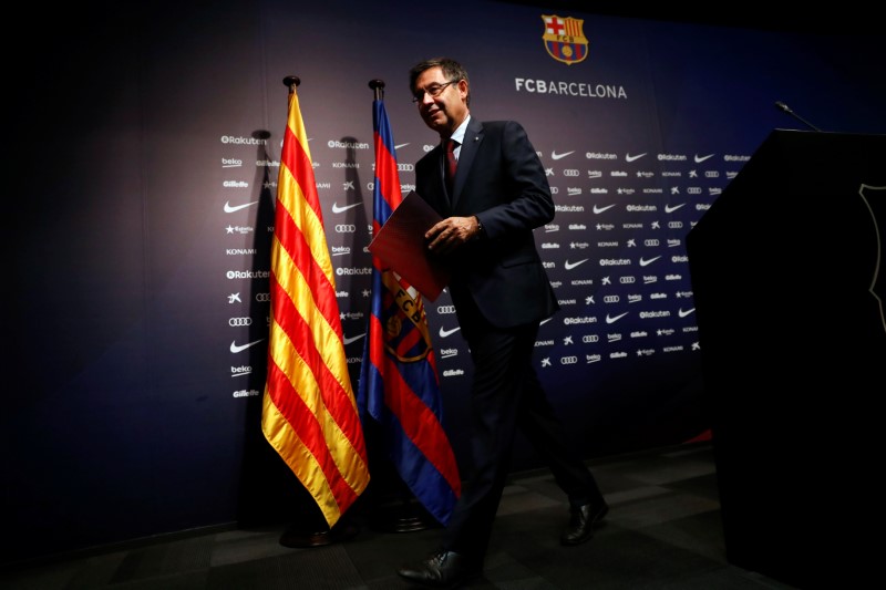© Reuters. El presidente del Barcelona alimenta la especulación sobre Griezmann