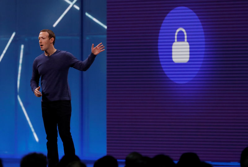 © Reuters. FILE PHOTO: Facebook CEO Mark Zuckerberg speaks at Facebook Inc's annual F8 developers conference in San Jose