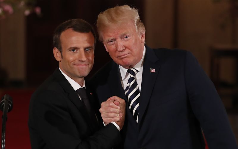 © Reuters. مسؤول كبير بالبيت الأبيض: ترامب يناقش إيران مع الرئيس الفرنسي