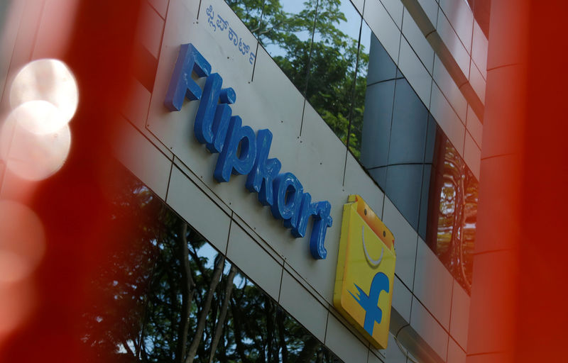 © Reuters. FILE PHOTO: The logo of India's e-commerce firm Flipkart is seen on the company's office in Bengaluru