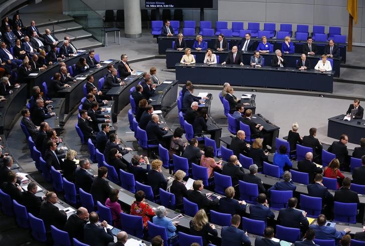 © Reuters. German parliament Bundestag elects new chancellor in Berlin