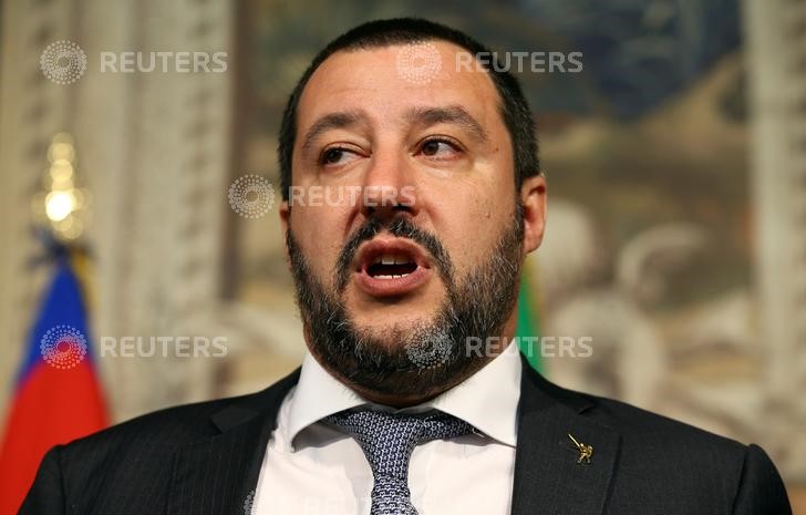 © Reuters. Il leader della Lega Matteo Salvini