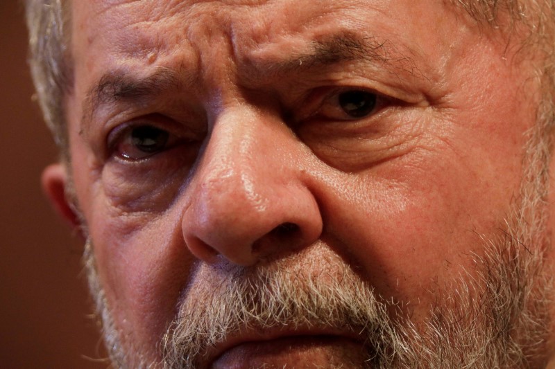 © Reuters. O ex-presidente brasileiro Luiz Inácio Lula da Silva em Brasília