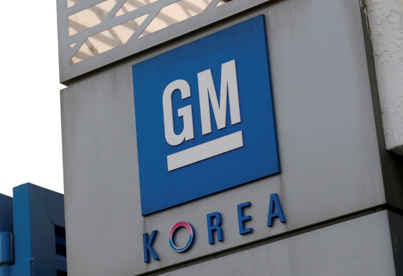 © Reuters. GM Korea logo is seen at its Bupyeong plant in Incheon