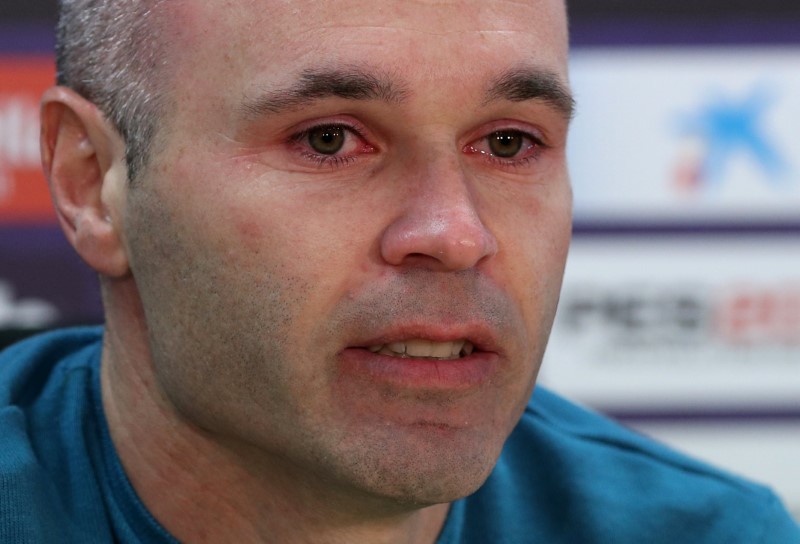 © Reuters. FC Barcelona - Andres Iniesta Press Conference