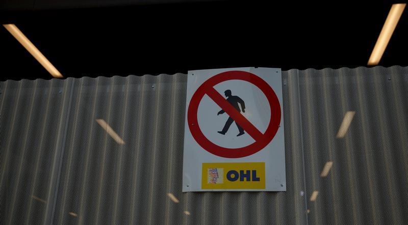 © Reuters. OHL plantea un ajuste de personal en sus oficinas centrales