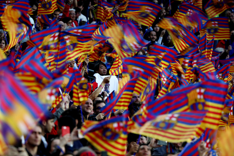 © Reuters. El Barça jugará un amistoso en Sudáfrica por el centenario de Mandela