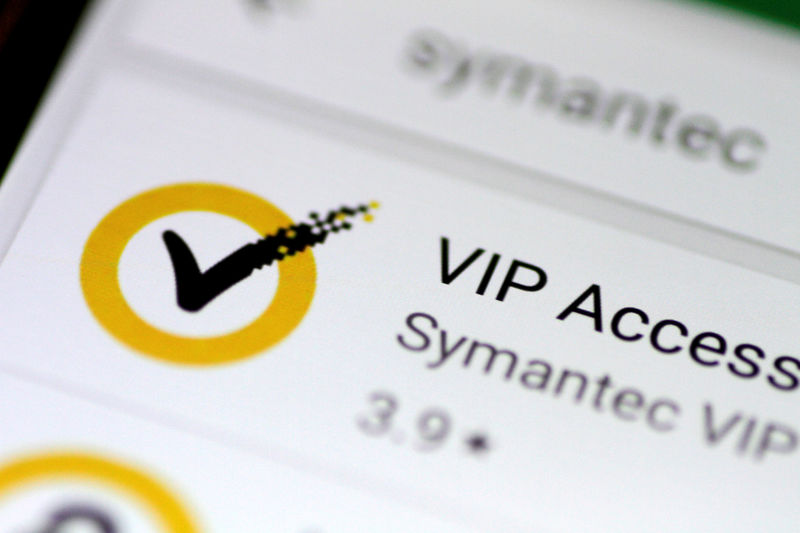 © Reuters. FILE PHOTO: Illustration photo of a Symantec security app on a phone