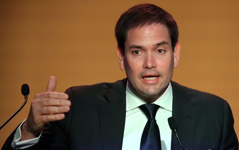 © Reuters. U.S. Sen. Rubio speaks during a news conference at the VIII Summit of the Americas in Lima