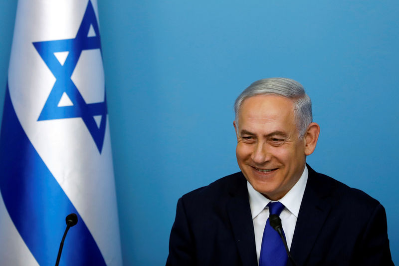 © Reuters. FILE PHOTO: Israeli Prime Minister Benjamin Netanyahu is seen during a news conference at the Prime Minister's office in Jerusalem