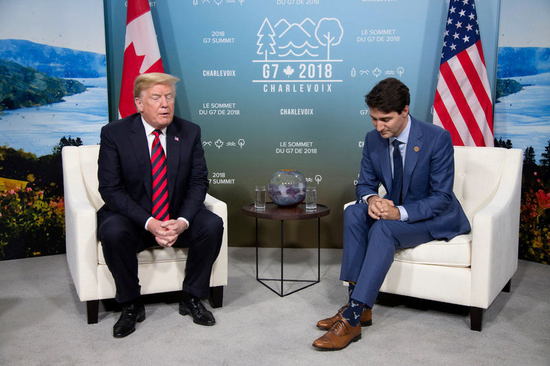 © Reuters. Canada's Prime Minister Justin Trudeau meets with U.S. President Donald Trump during the G7 Summit in the Charlevoix town of La Malbaie, Quebec
