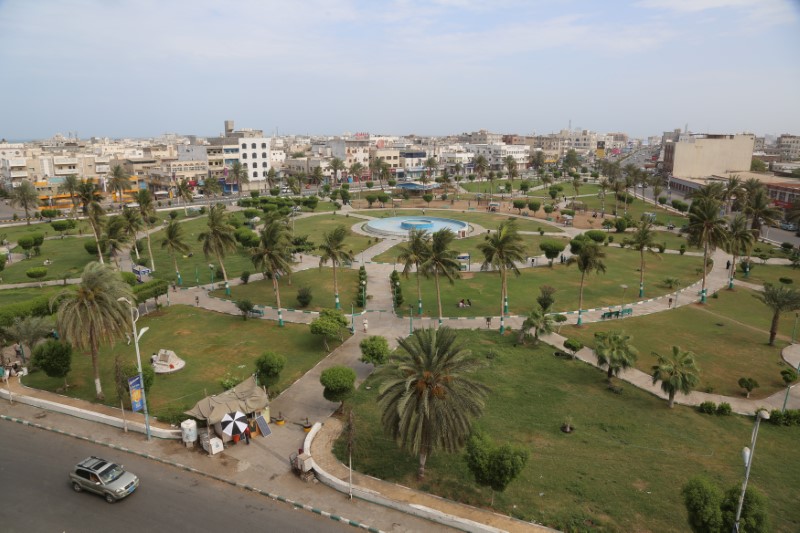 © Reuters. view of the Red Sea port city of Hodeidah, Yemen