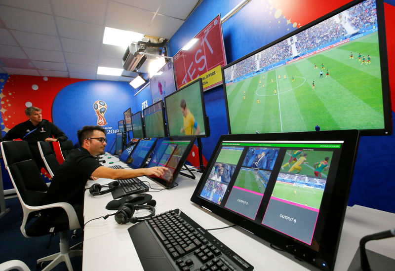 © Reuters. El sistema de videoarbitraje promete que ninguna acción será ignorada en el Mundial