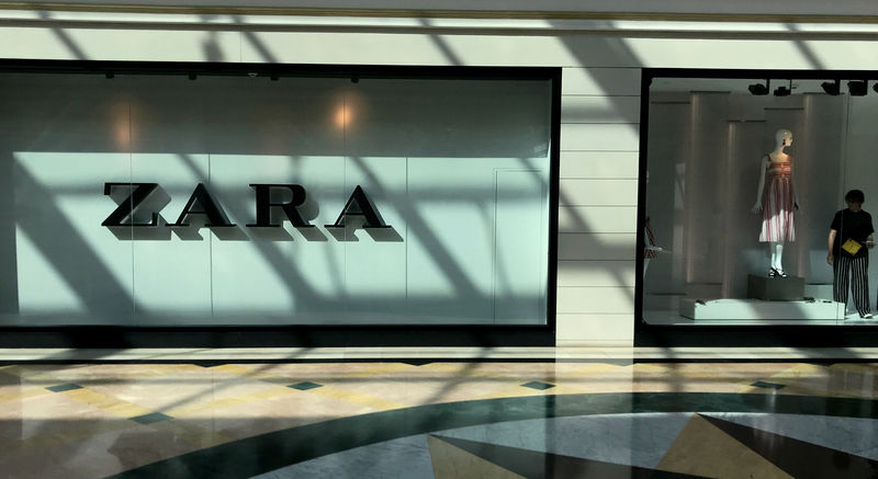 © Reuters. Zara apuesta por tecnología para competir con marcas de moda más rápidas