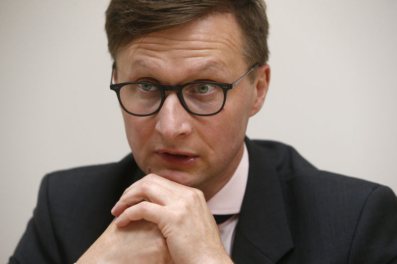 © Reuters. FILE PHOTO: Russian National Reinsurance Company Chief Executive Galushin speaks during an interview in Moscow