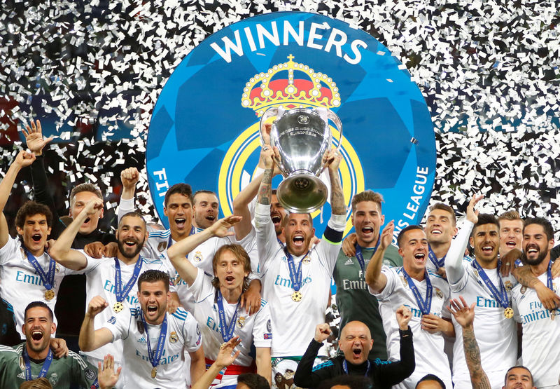 © Reuters. Goes, el joven jugador del Santos, se unirá al Real Madrid en 2019