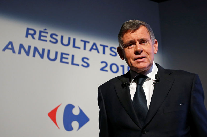 © Reuters. FILE PHOTO: Georges Plassat, CEO of Carrefour, the world's second-largest retailer, poses before the company's 2015 annual results presentation in Paris