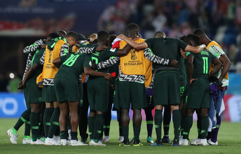 © Reuters. تشكيلة نيجيريا الشابة تكتسب الخبرات في كأس العالم