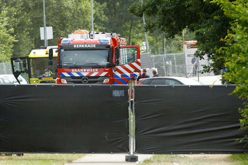 © Reuters. Buscan una furgoneta que mató a una persona e hirió a tres en un concierto en Holanda