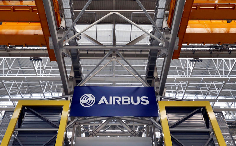 © Reuters. FILE PHOTO: Logo of Airbus is pictured at the Airbus A380 final assembly line at Airbus headquarters in Blagnac near Toulouse