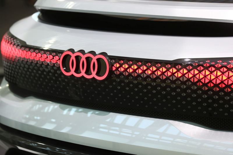 © Reuters. FILE PHOTO: Audi sign is seen on the show car at the Audi Forum before the company's annual shareholders meeting in Ingolstadt