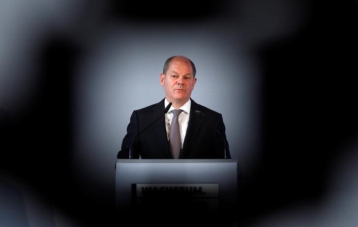 © Reuters. Il ministro dell'Economia tedesco Olaf Scholz