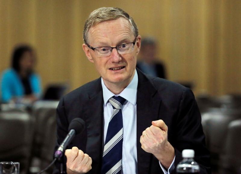 © Reuters. FILE PHOTO - Australia's new Reserve Bank of Australia (RBA) Governor Philip Lowe speaks at a parliamentary economics committee meeting in Sydney