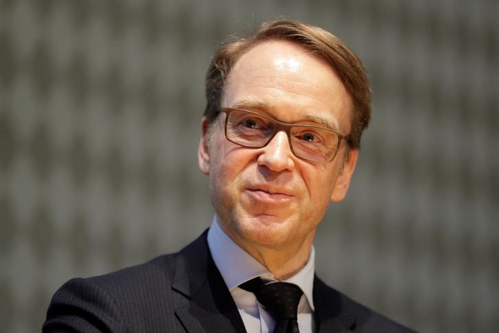 © Reuters. German Bundesbank President Weidmann speaks at an Austrian National Bank event in Vienna