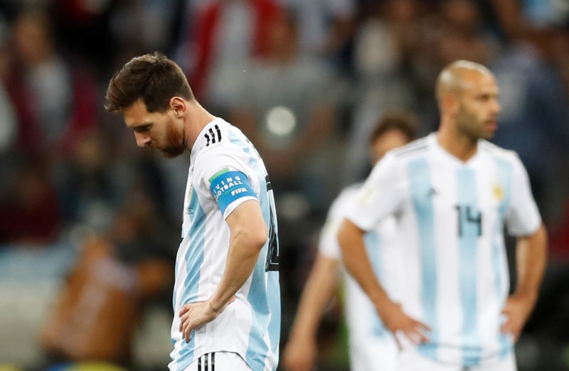 © Reuters. Argentina lamenta el "fatídico" primer gol de Croacia que derrumbó al equipo