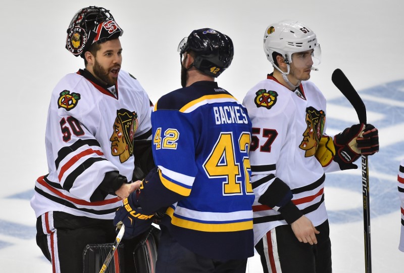 © Reuters. NHL: Stanley Cup Playoffs-Chicago Blackhawks at St. Louis Blues