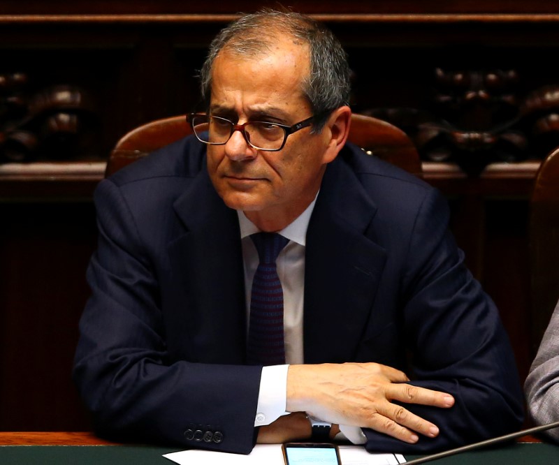 © Reuters. Il ministro dell'Economia Giovanni Tria