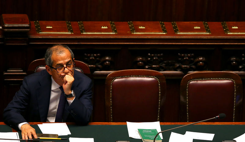 © Reuters. FILE PHOTO:  Italian Economy Minister Giovanni Tria attends during his first session at the Lower House of the Parliament in Rome