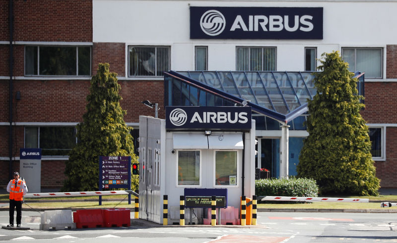 © Reuters. Entrada de fábrica da Airbus em Broughton, perto de Chester, Reino Unido