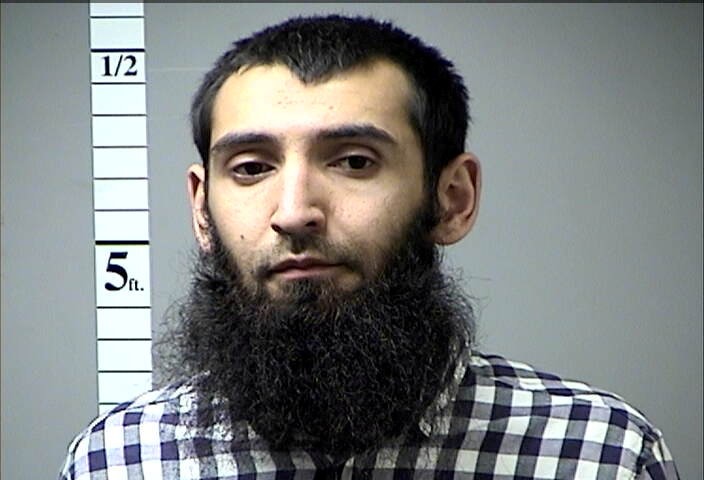 © Reuters. FILE PHOTO - Saipov, the suspect in the New York City truck attack, is seen in this handout photo
