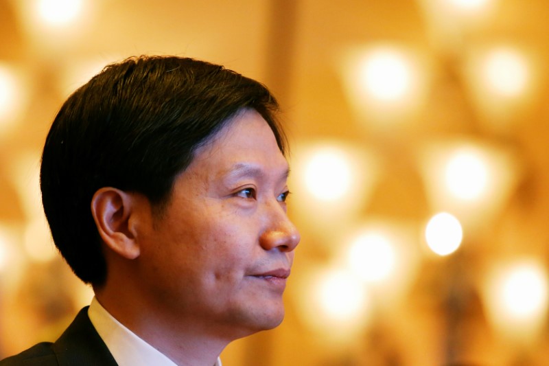 © Reuters. Xiaomi founder Lei Jun attends a news conference in Hong Kong