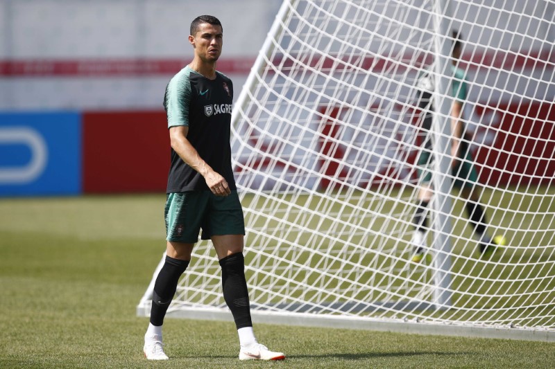 © Reuters. Soccer Football - World Cup - Portugal Training