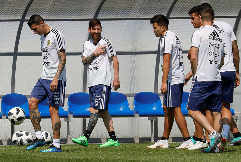 © Reuters. Soccer Football - World Cup - Argentina Training