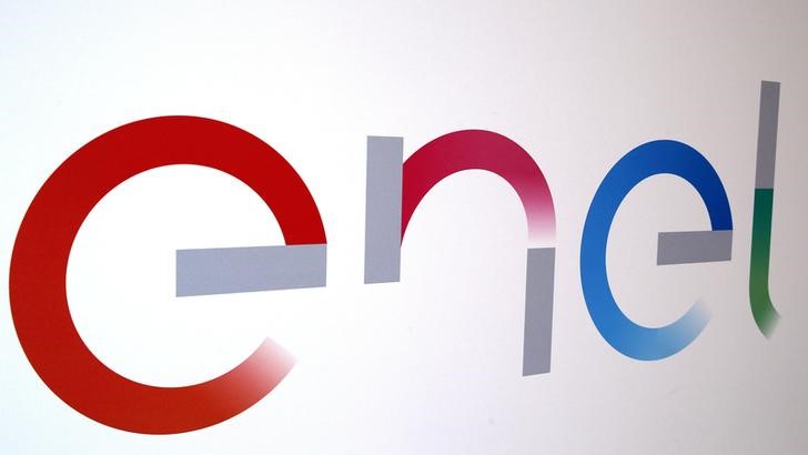 © Reuters. FILE PHOTO: The new logo of Italy's biggest utility Enel is seen inside its flagship store in downtown Milan